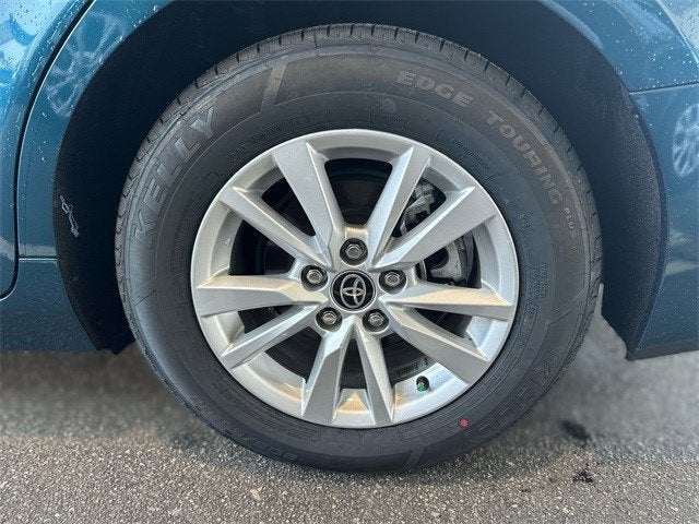 2025 Toyota CAMRY Base