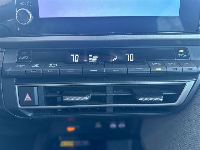 2025 Toyota CAMRY Base