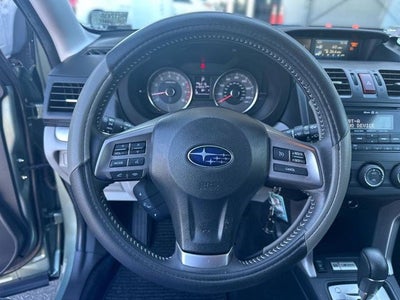 2015 Subaru FORESTER Limited