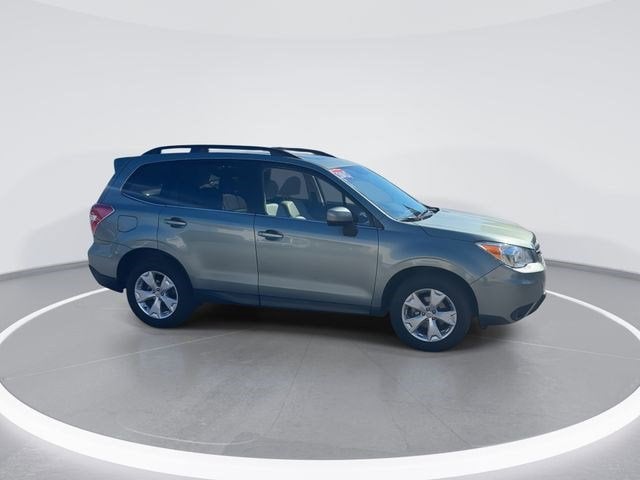 2015 Subaru FORESTER Limited
