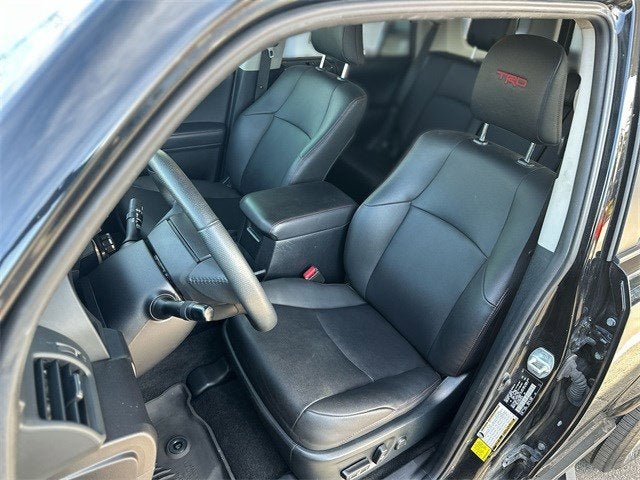 2021 Toyota 4 RUNNER Venture