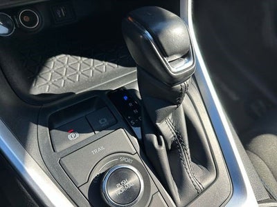 2024 Toyota RAV4 HYBRID SE