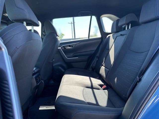 2024 Toyota RAV4 HYBRID SE