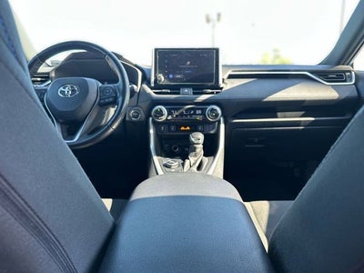 2024 Toyota RAV4 HYBRID SE