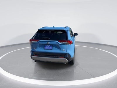 2024 Toyota RAV4 HYBRID SE