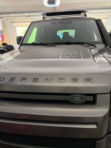 2024 Land Rover DEFENDER Outbound