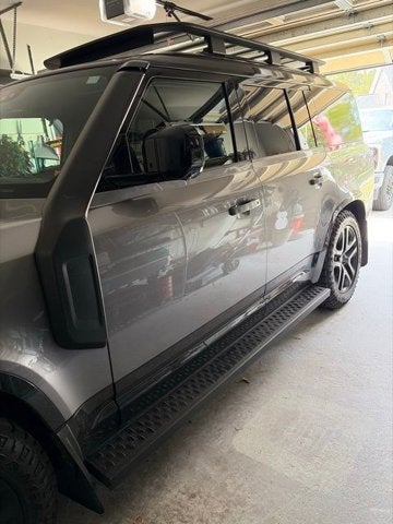 2024 Land Rover DEFENDER Outbound