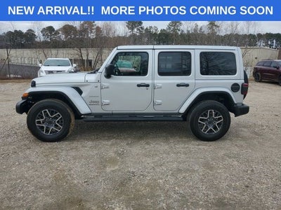 2024 Jeep Wrangler 4-Door Sahara 4x4