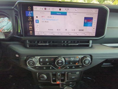 2024 Jeep Wrangler 4-Door Sahara 4x4