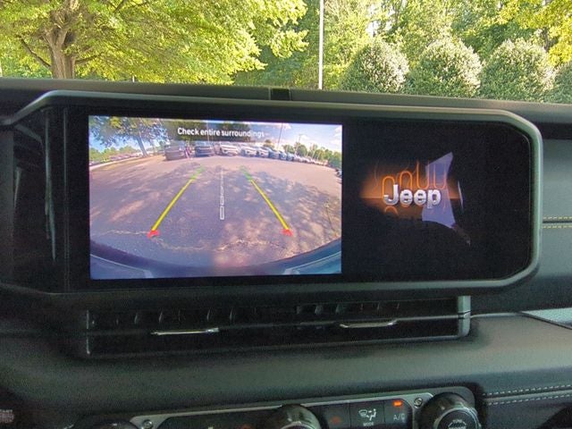 2024 Jeep Wrangler 4-Door Sahara 4x4