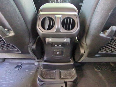 2024 Jeep Wrangler 4-Door Sahara 4x4