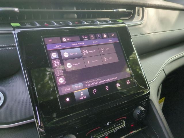 2025 Jeep Grand Cherokee GRAND CHEROKEE LAREDO X 4X2