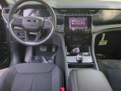 2025 Jeep Grand Cherokee GRAND CHEROKEE LAREDO X 4X2