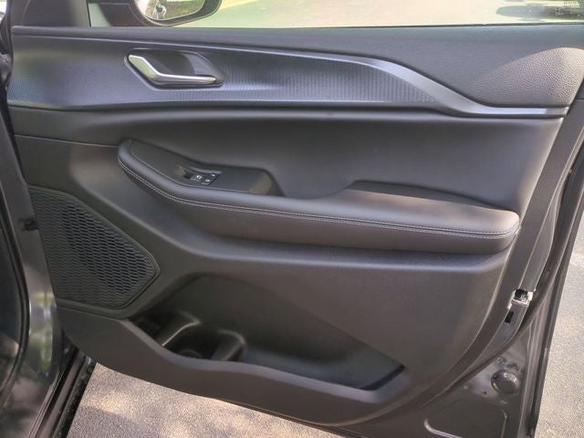 2025 Jeep Grand Cherokee GRAND CHEROKEE LAREDO X 4X2