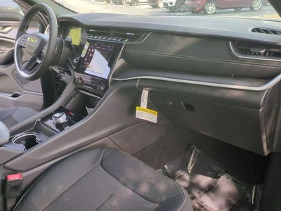 2025 Jeep Grand Cherokee GRAND CHEROKEE LAREDO X 4X2