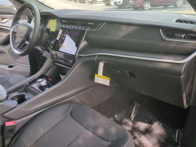 2025 Jeep Grand Cherokee GRAND CHEROKEE LAREDO X 4X2