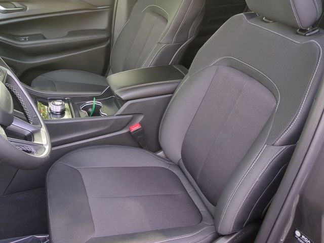 2025 Jeep Grand Cherokee GRAND CHEROKEE LAREDO X 4X2