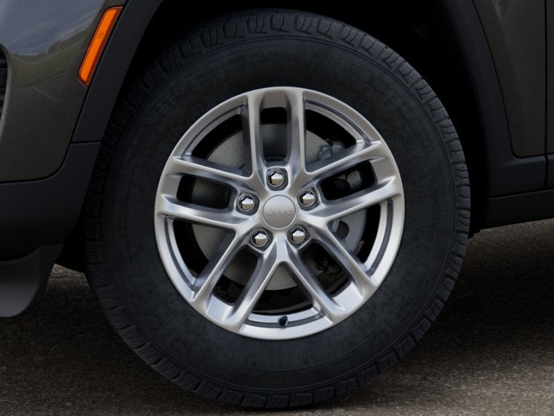 2025 Jeep Grand Cherokee GRAND CHEROKEE LAREDO X 4X2