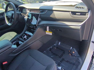 2026 Jeep Grand Cherokee GRAND CHEROKEE LAREDO X 4X2
