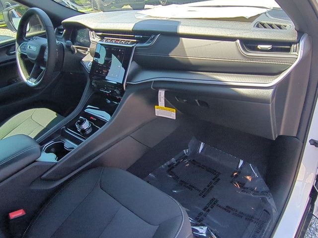 2026 Jeep Grand Cherokee GRAND CHEROKEE LAREDO X 4X2