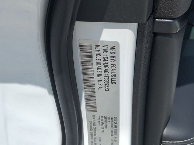 2026 Jeep Grand Cherokee GRAND CHEROKEE LAREDO X 4X2