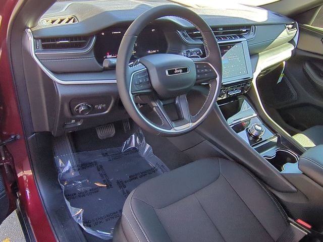 2025 Jeep Grand Cherokee GRAND CHEROKEE LAREDO X 4X2