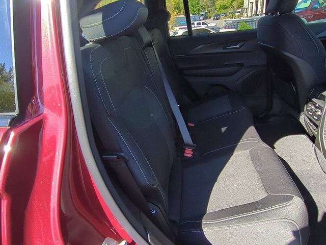 2025 Jeep Grand Cherokee GRAND CHEROKEE LAREDO X 4X2