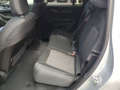 2025 Jeep Grand Cherokee GRAND CHEROKEE LAREDO X 4X2