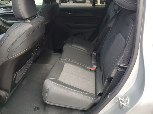 2025 Jeep Grand Cherokee GRAND CHEROKEE LAREDO X 4X2