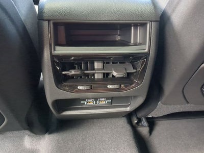 2025 Jeep Grand Cherokee GRAND CHEROKEE LAREDO X 4X2