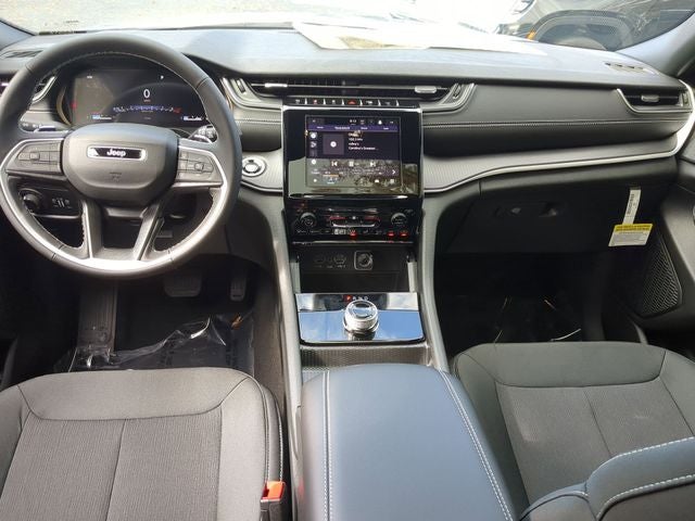 2025 Jeep Grand Cherokee GRAND CHEROKEE LAREDO X 4X2