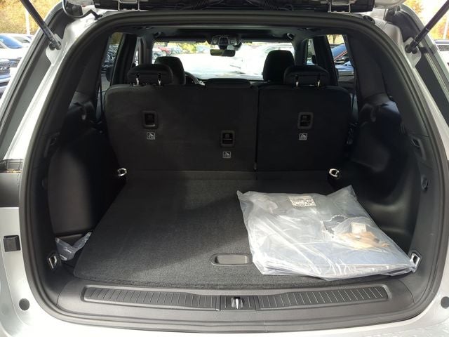 2025 Jeep Grand Cherokee GRAND CHEROKEE LAREDO X 4X2