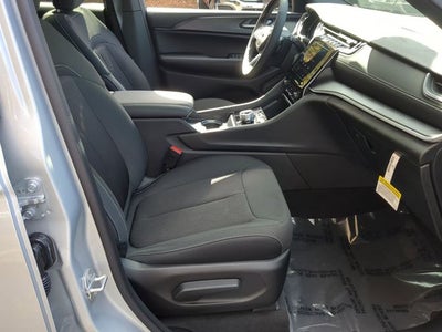 2025 Jeep Grand Cherokee GRAND CHEROKEE LAREDO X 4X2