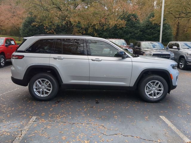 2025 Jeep Grand Cherokee GRAND CHEROKEE LAREDO X 4X2