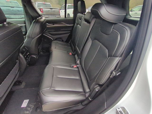 2026 Jeep Grand Cherokee GRAND CHEROKEE LIMITED 4X2