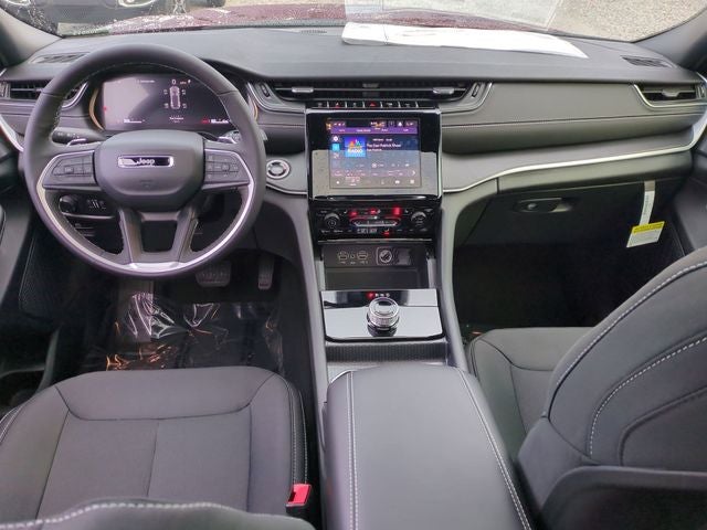 2025 Jeep Grand Cherokee GRAND CHEROKEE LAREDO X 4X4