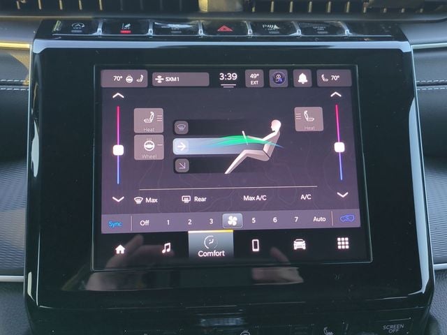 2025 Jeep Grand Cherokee GRAND CHEROKEE LAREDO X 4X4