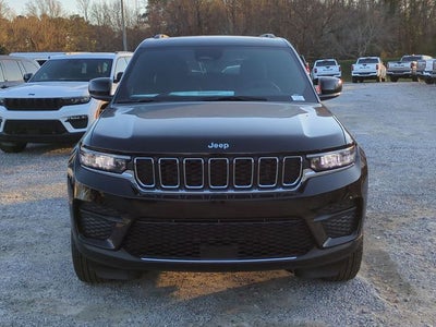 2025 Jeep Grand Cherokee GRAND CHEROKEE LAREDO X 4X4