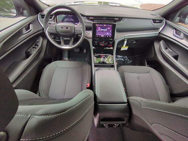2026 Jeep Grand Cherokee GRAND CHEROKEE LAREDO X 4X4