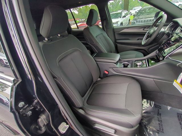 2026 Jeep Grand Cherokee GRAND CHEROKEE LAREDO X 4X4