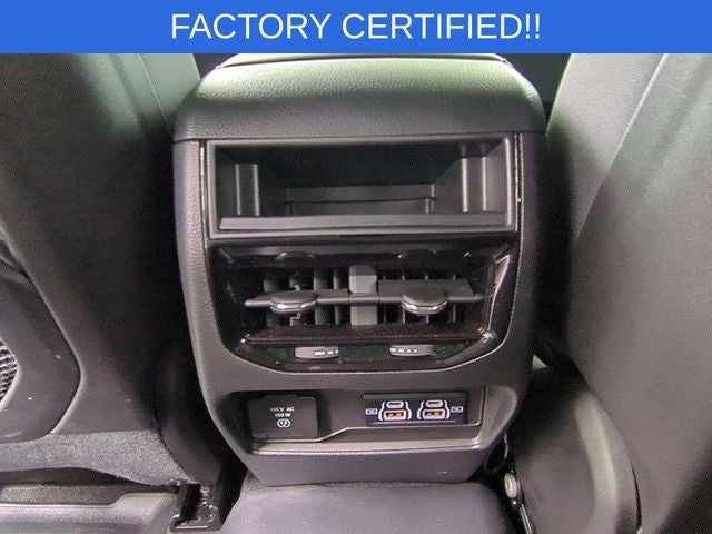 2025 Jeep Grand Cherokee Laredo X 4x4