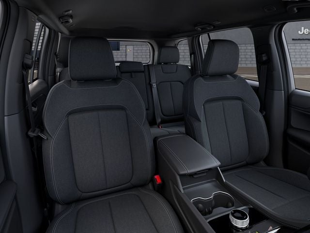 2026 Jeep Grand Cherokee GRAND CHEROKEE LAREDO 4X4