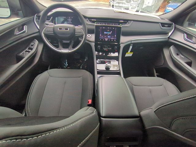 2026 Jeep Grand Cherokee GRAND CHEROKEE LAREDO 4X4