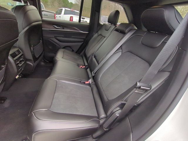 2026 Jeep Grand Cherokee GRAND CHEROKEE ALTITUDE 4X4