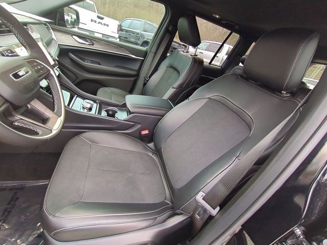 2026 Jeep Grand Cherokee GRAND CHEROKEE ALTITUDE 4X4