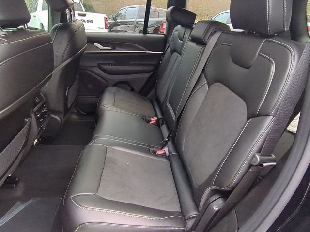 2026 Jeep Grand Cherokee GRAND CHEROKEE ALTITUDE 4X4