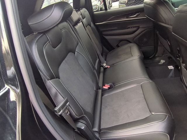 2026 Jeep Grand Cherokee GRAND CHEROKEE ALTITUDE 4X4