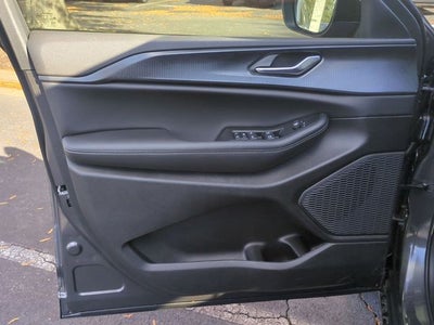 2025 Jeep Grand Cherokee GRAND CHEROKEE L LAREDO X 4X2