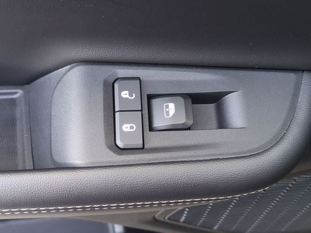 2025 Jeep Grand Cherokee GRAND CHEROKEE L LAREDO X 4X2