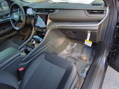 2025 Jeep Grand Cherokee GRAND CHEROKEE L LAREDO X 4X2